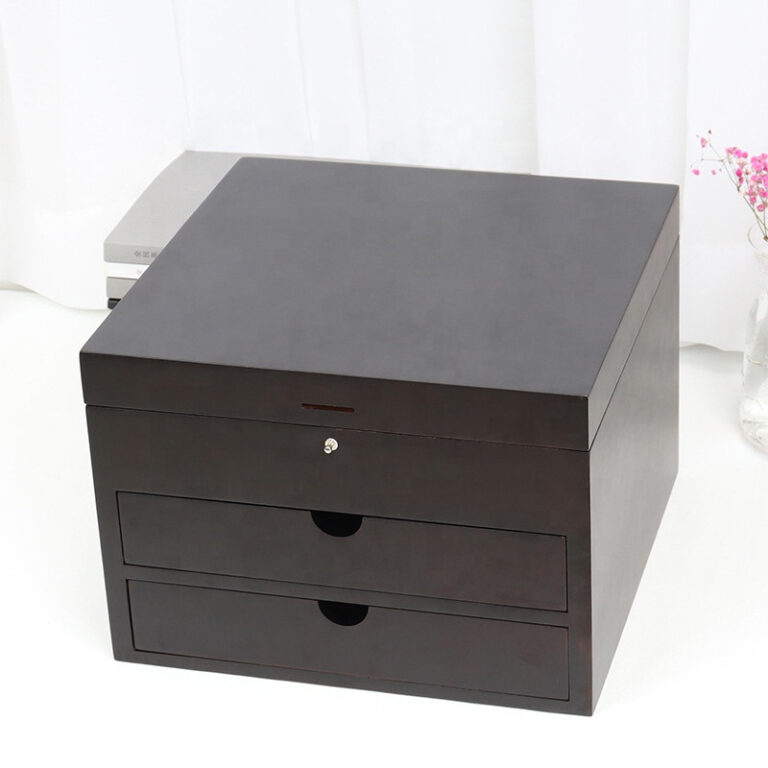 Black Lacquer Luxury Gift Box (2)