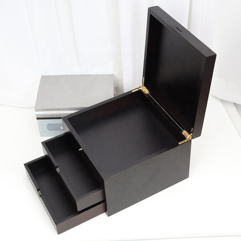 Black Lacquer Luxury Gift Box (6)