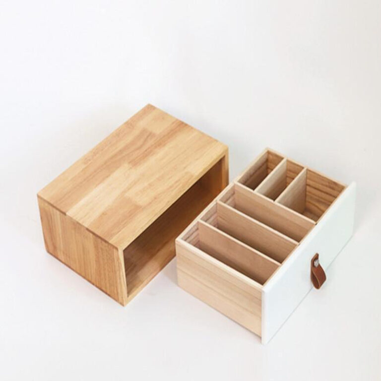 Elegant Oak Box (2)