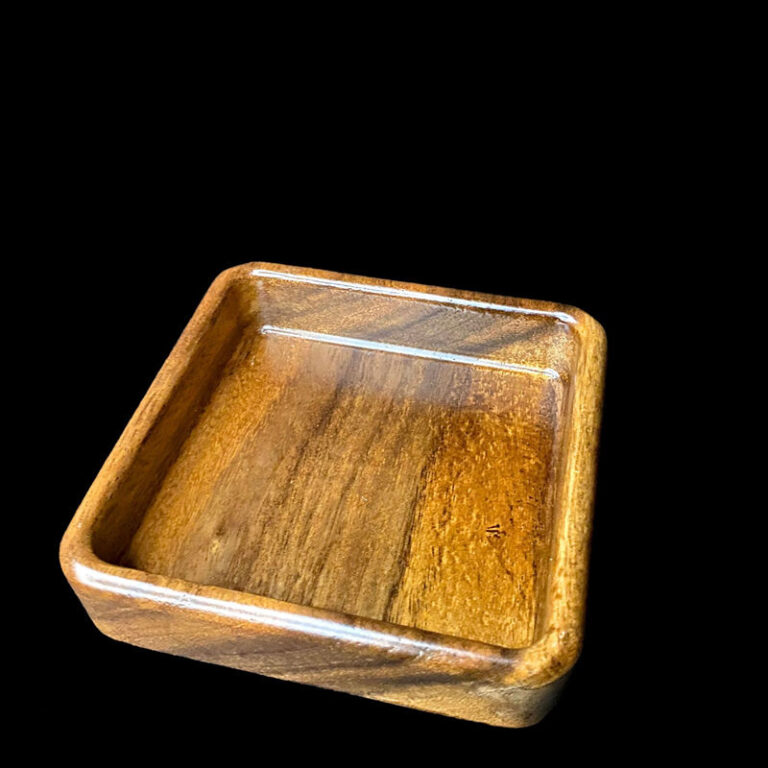 Walnut square tray (4)