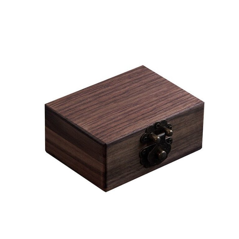Retro wooden box (4)