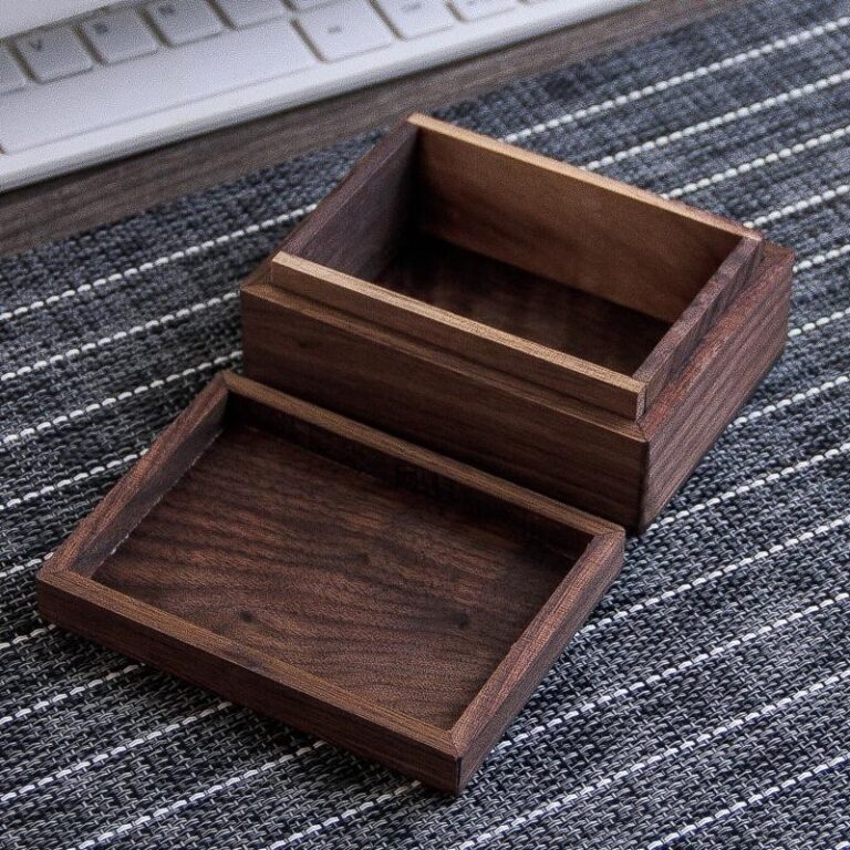 Retro wooden box (5)